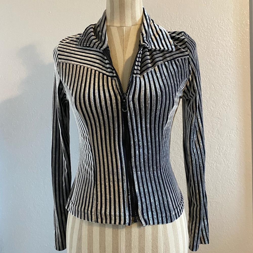 90s Vintage Ribbed Striped Textured Zip Blouse Medium